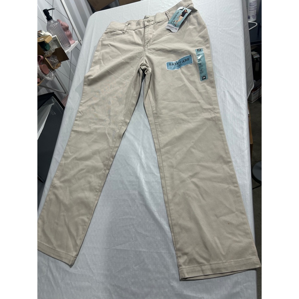 Lee Womens Relaxed Fit Straight Leg Khaki Pants Easy Care Tan Size 12M NWT